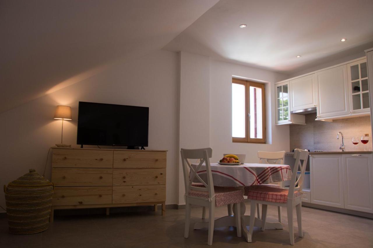 Buga Apartment In Center Of Mali Losinj Ngoại thất bức ảnh